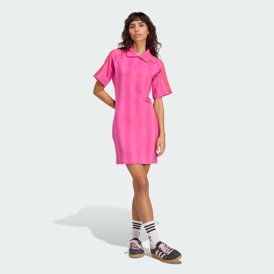 Платье ADIDAS ORIGINALS Football Inspired Graphic, розовый/светло-розовый — фото 2