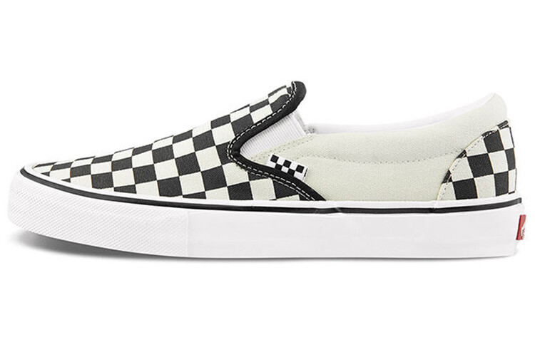 

Слипоны Vans Skate в шахматную клетку черные с белым