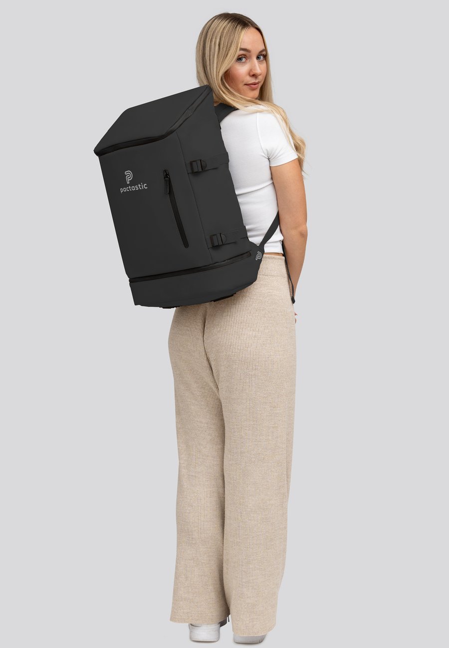 

Рюкзак Pactastic Rucksack, Black/Anthracite