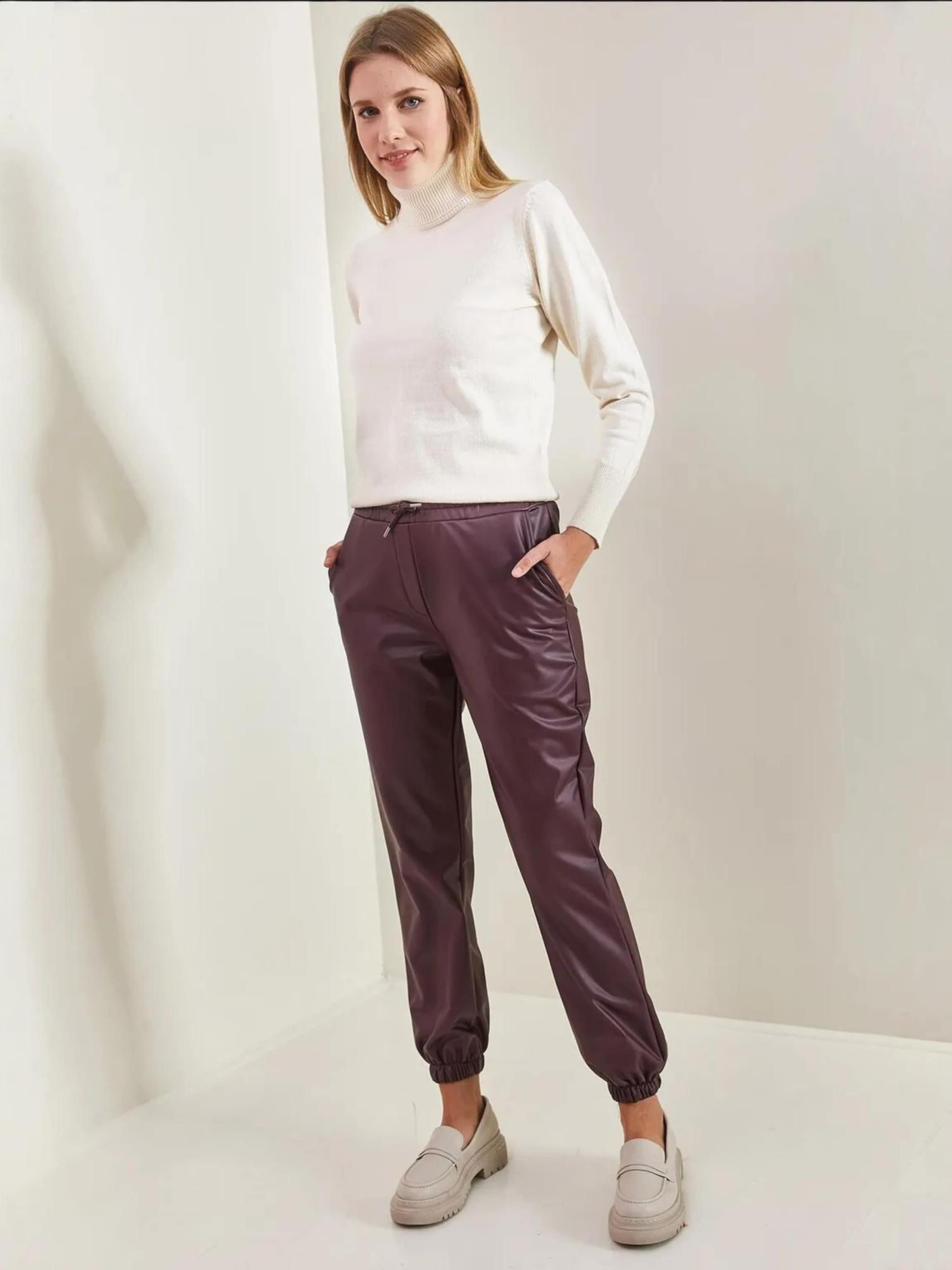 

Bianco Lucci Брюки-чинос бордового цвета