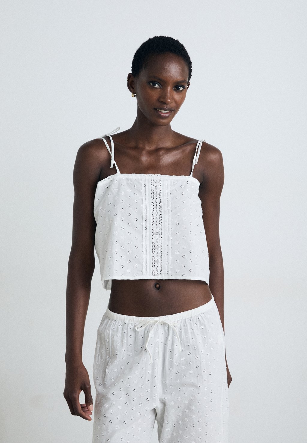 

Верх пижамы CAMISOLE PYJAMA ANGLAIS Lindex, белый