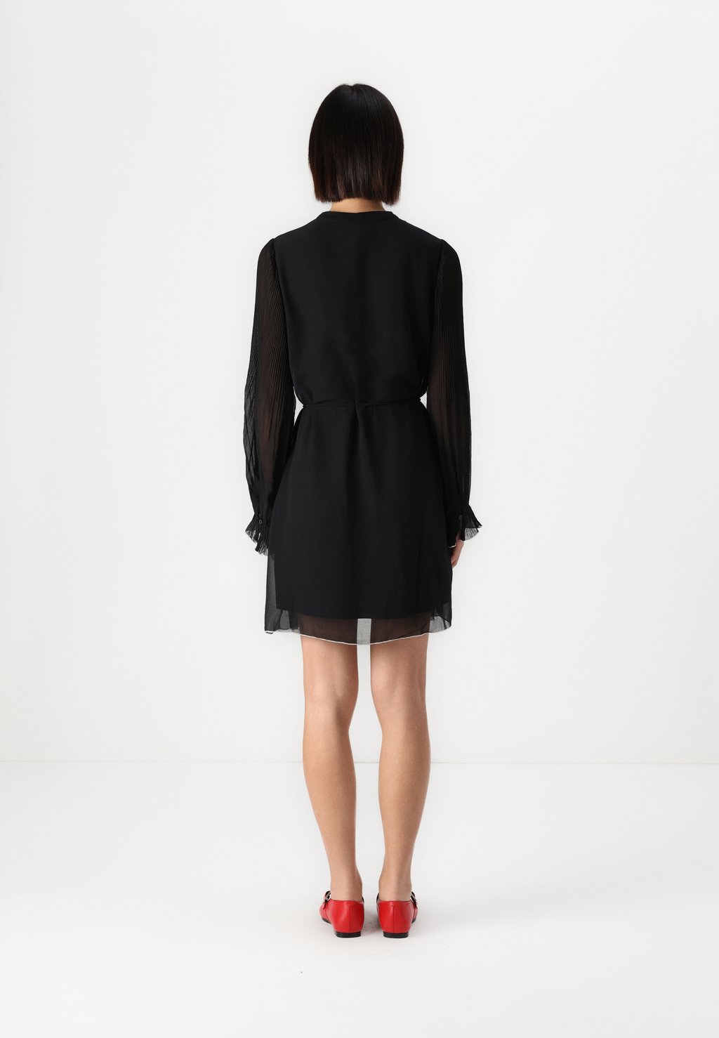 

Повседневное платье VMHERLE SHORT DRESS Vero Moda, черный