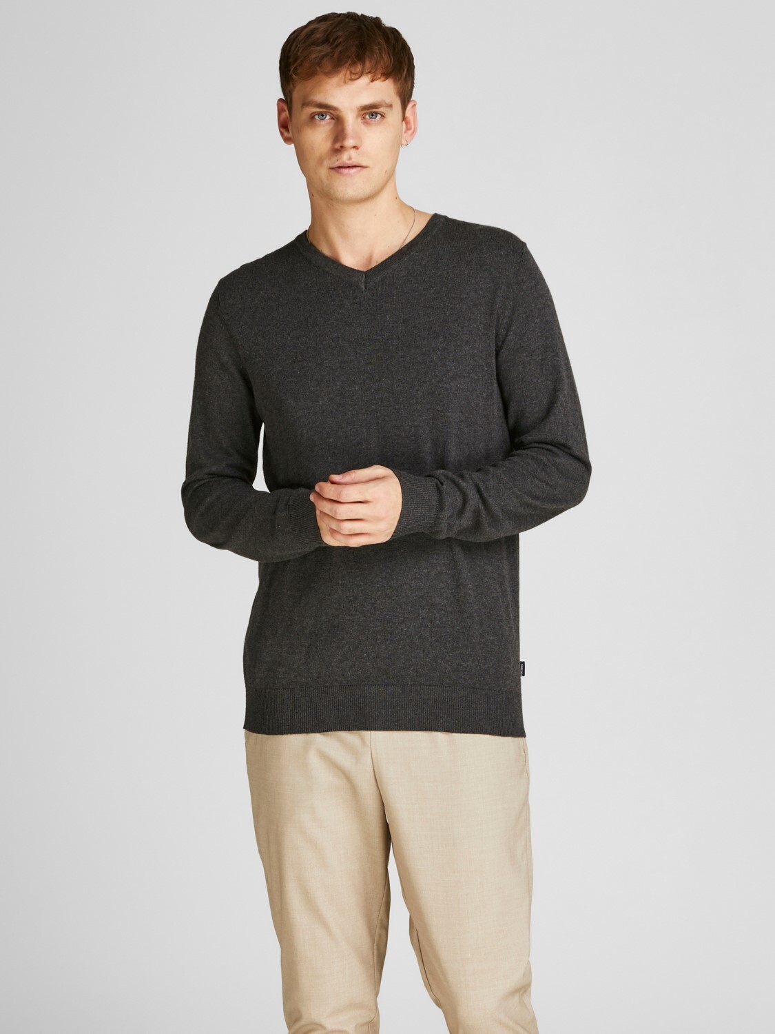 

Лонгслив Jack & Jones Dünner Langarm Strickpullover V Neck Basic Sweater JJEEMIL, темно серый