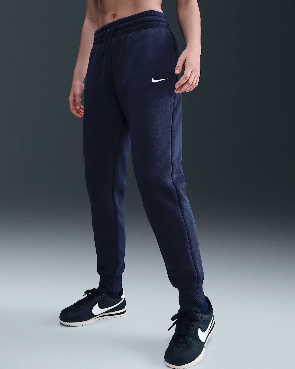 Женские спортивные штаны Nike Sportswear Phoenix Fleece со средней посадкой, Midnight Navy/Sail — фото 2