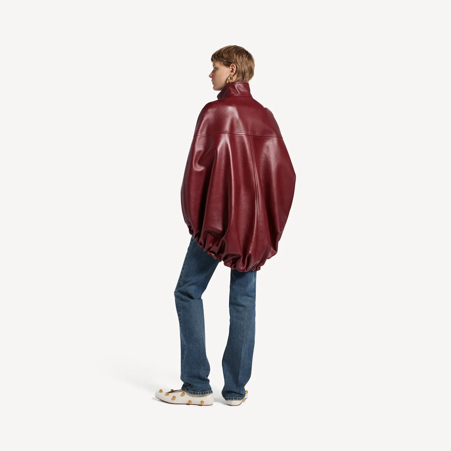 BALENCIAGA Женская короткая накидка бордового цвета — фото 4