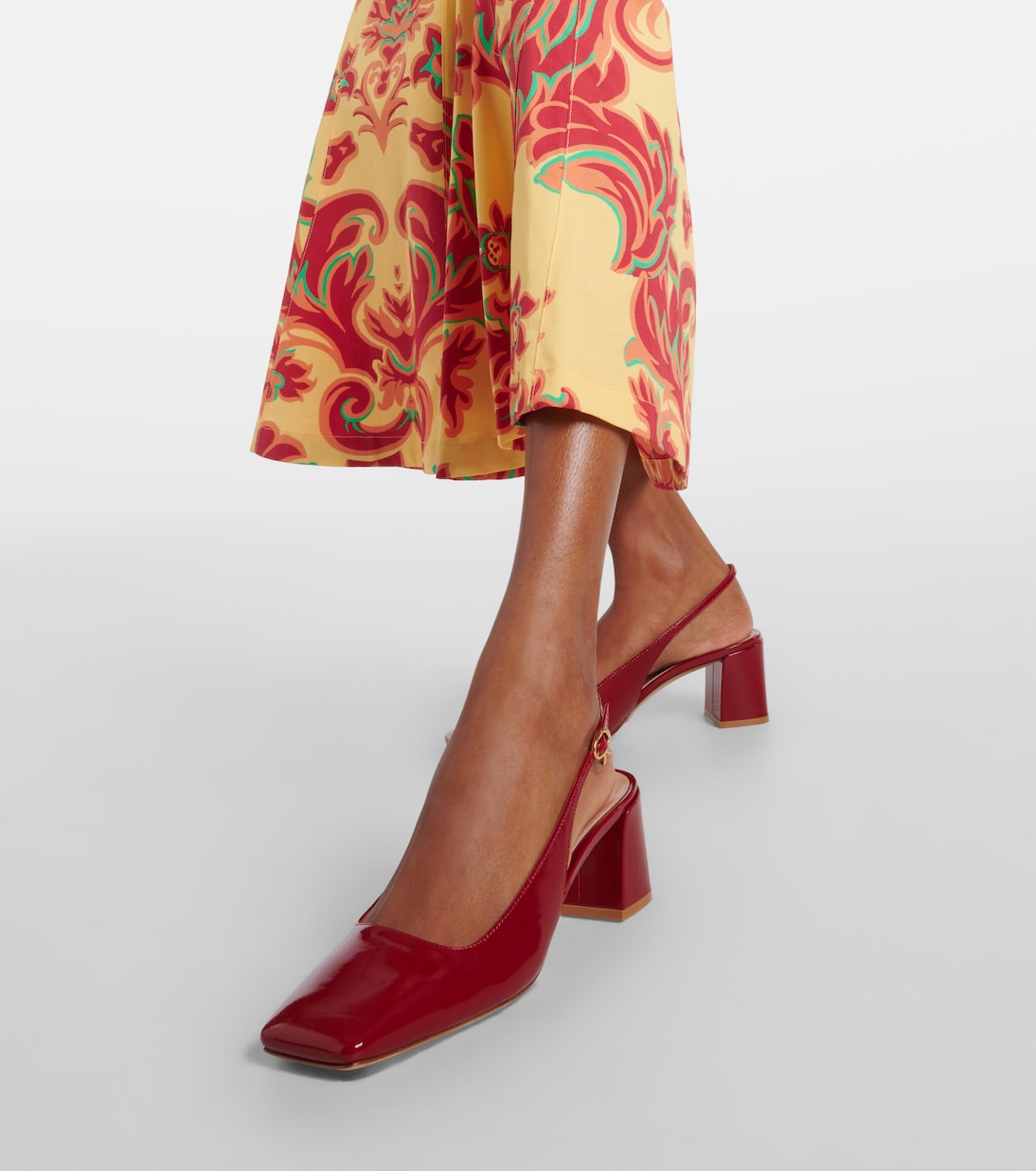 Туфли Freeda с открытой пяткой из лакированной кожи Gianvito Rossi, Rouge — фото 4