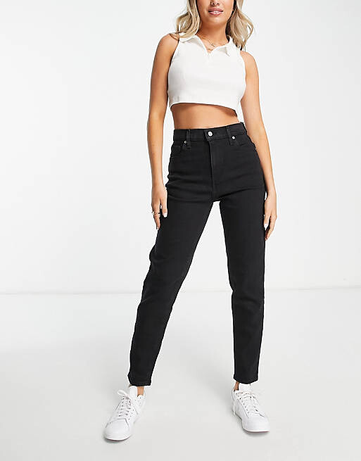 

Черные джинсы Mom с завышенной талией Levi's