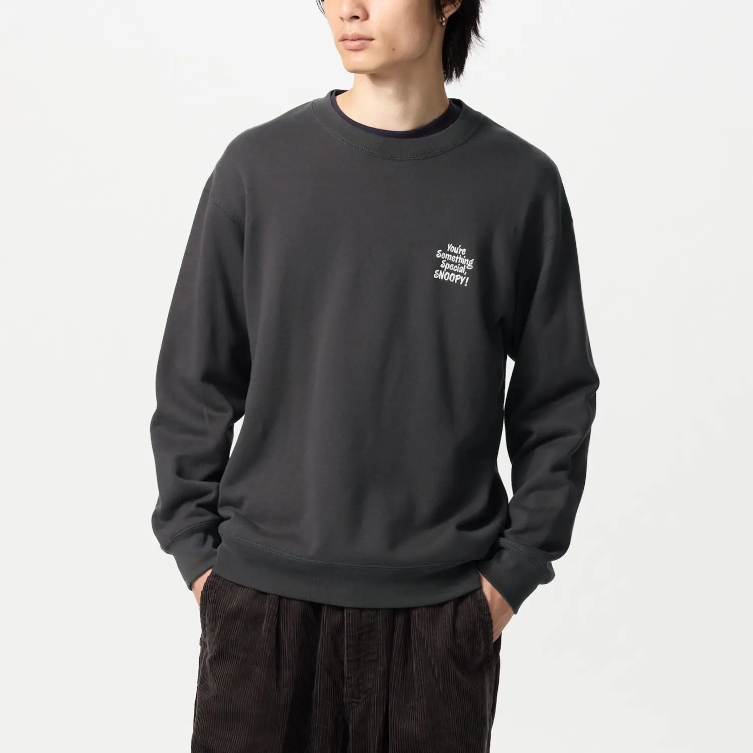 Свитшот Unisex Dark Gray в коллаборации с PEANUTS UNIQLO, темно-серый — фото 4