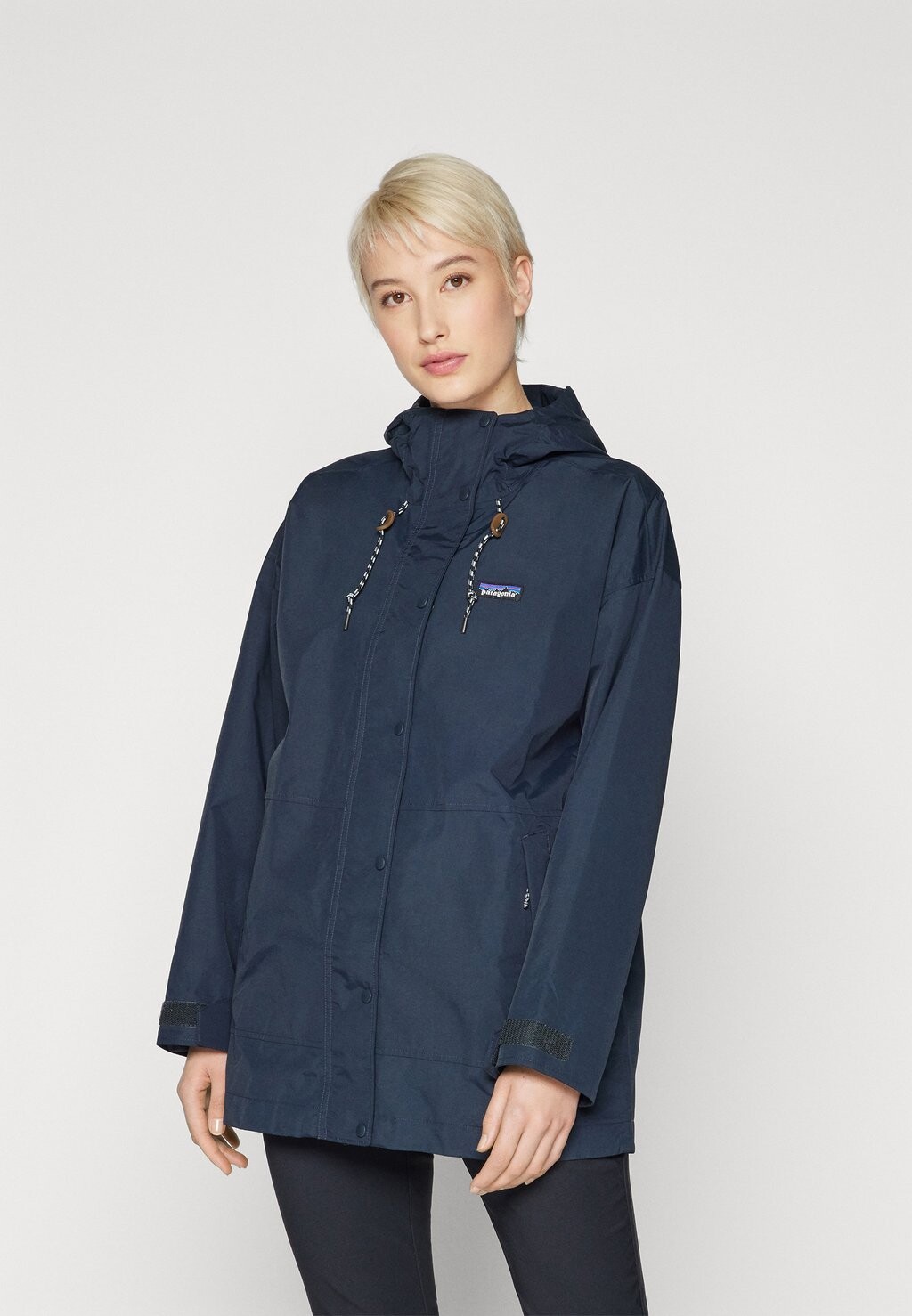 

Жёсткая куртка OUTDOOR EVERYDAY RAIN Patagonia, цвет pitch blue