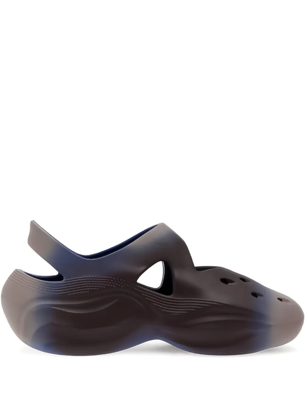 

Сандалии Diffuser Sapphire из коллаборации с Dingyun Zhang Crocs, черный