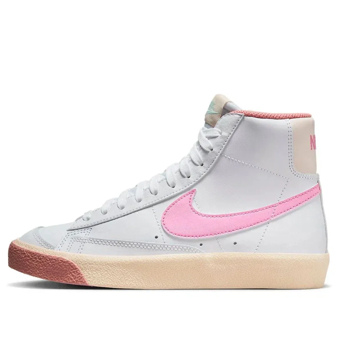 Детские кроссовки Nike Blazer Mid 'GS DZ2900' - белые с розовым оттенком, повседневная обувь HTAT1 — фото 2