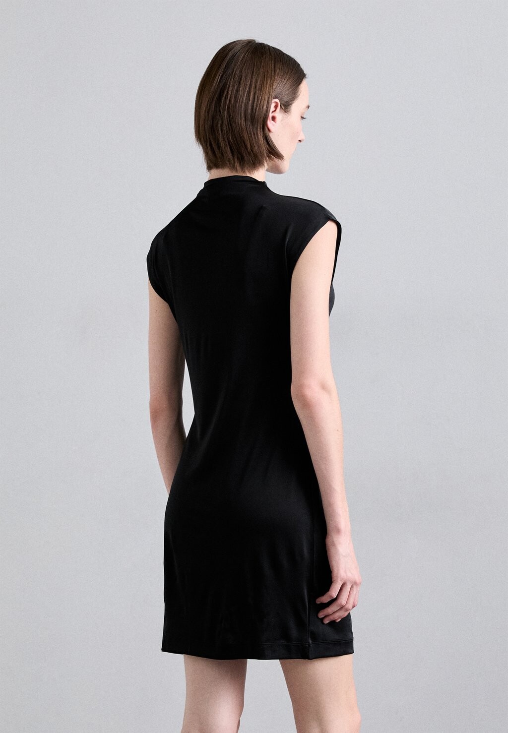 

Платье из джерси Cap Sleeve Dress Filippa K, черное