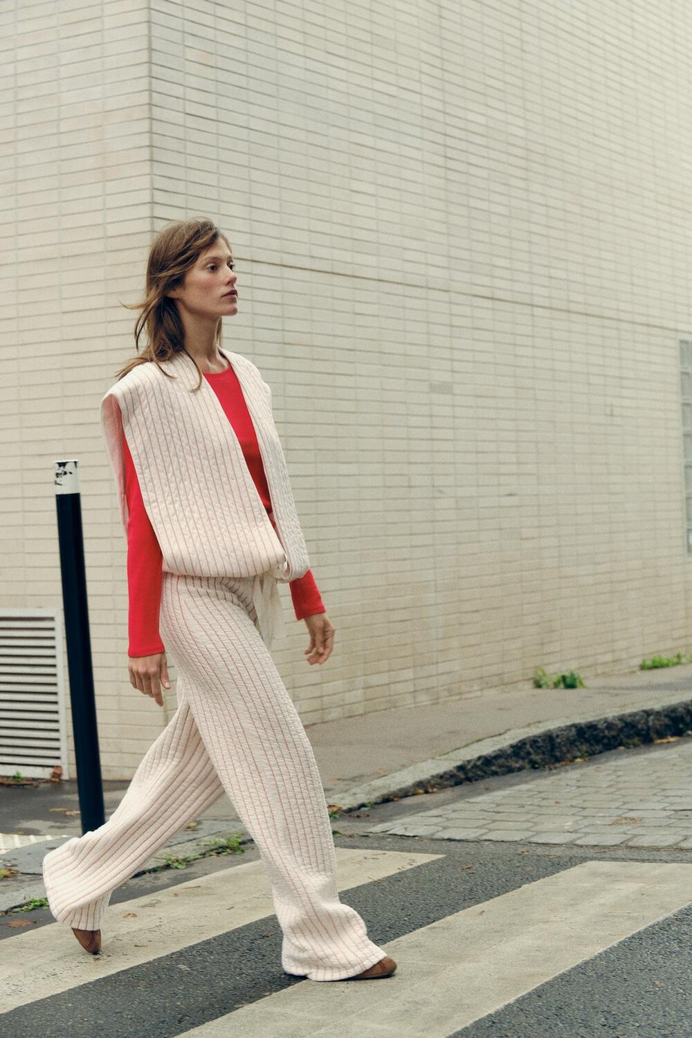 

Полосатые стеганые брюки ZARA, цвет stripes