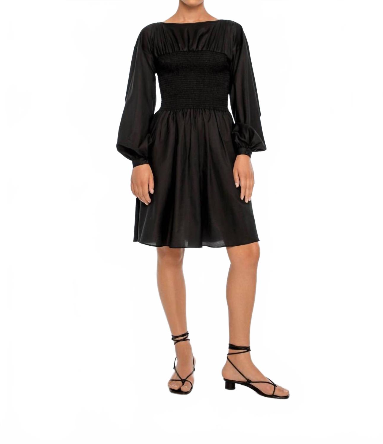 

Сморщенное платье в черном цвете Dāl the Label