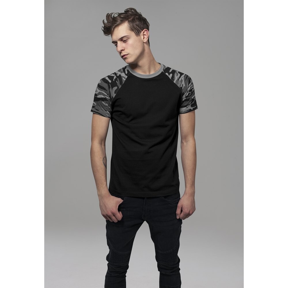 

Футболка Urban Classics Contract 2.0 Raglan, черный
