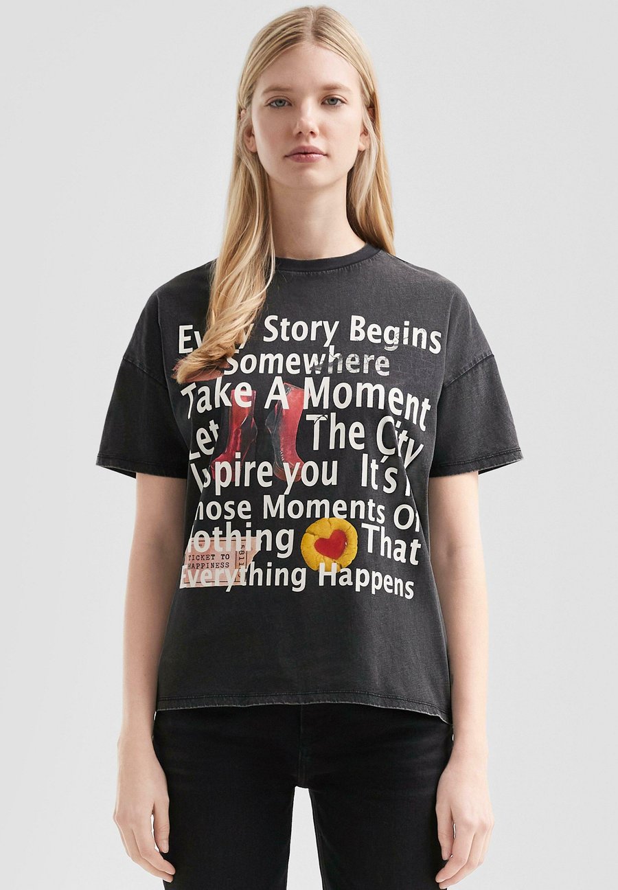 

Футболка QS BOYFRIEND IN GEWASCHENER OPTIK , Schwarz/Dark Grey, Серый, Футболка QS BOYFRIEND IN GEWASCHENER OPTIK , Schwarz/Dark Grey