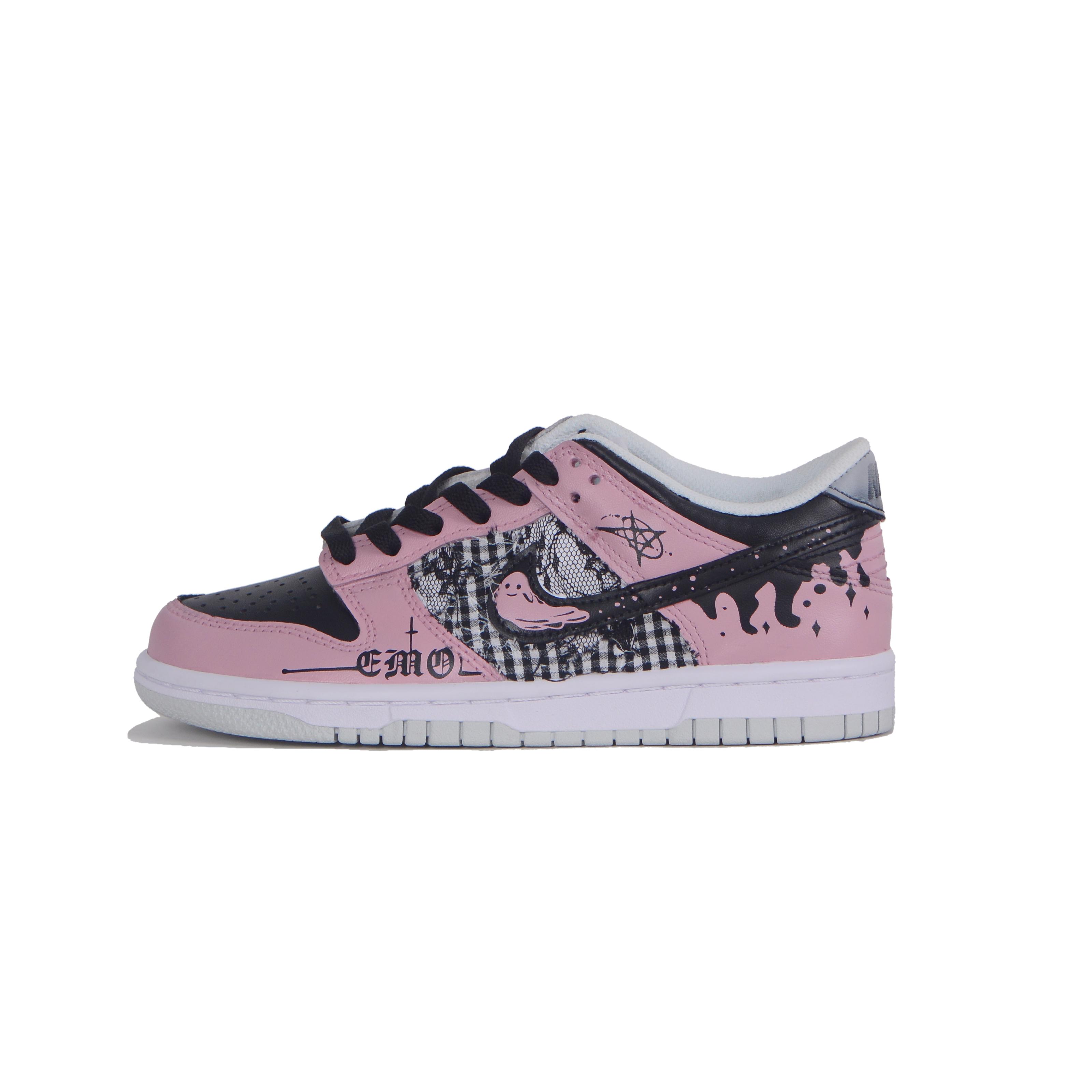 

Кроссовки Nike Dunk Skateboarding Shoes Women's Low-top Black/pink, черный