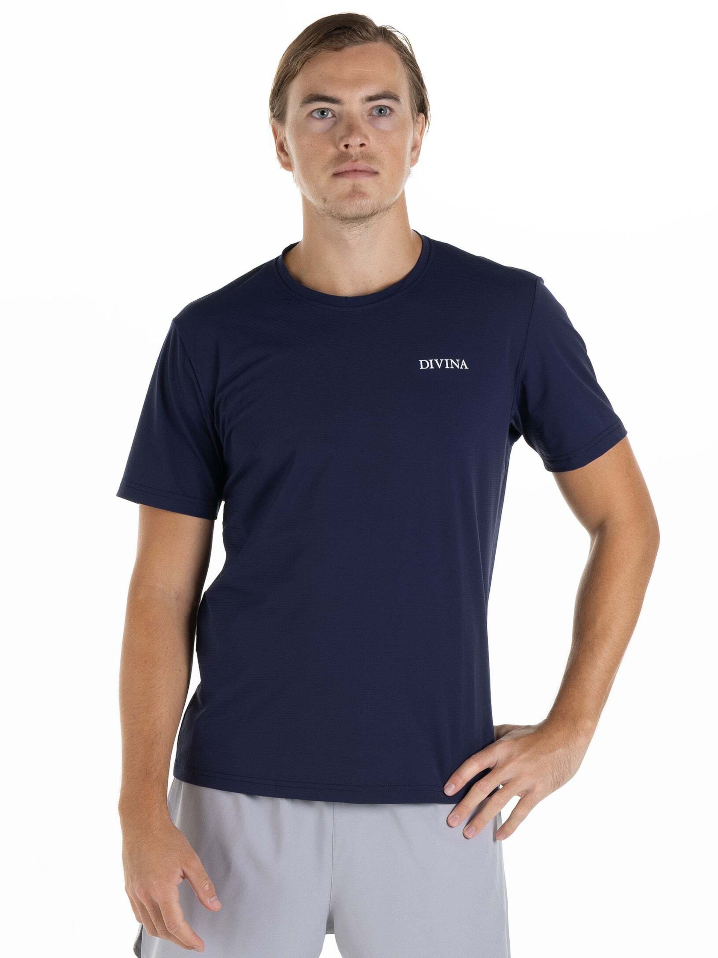 

Divina Футболка 'Smooth' в цвете Navy