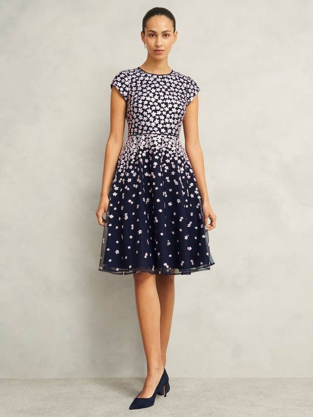 

Миниатюрное платье бетти в цветочек Hobbs, цвет Midnight Pink
