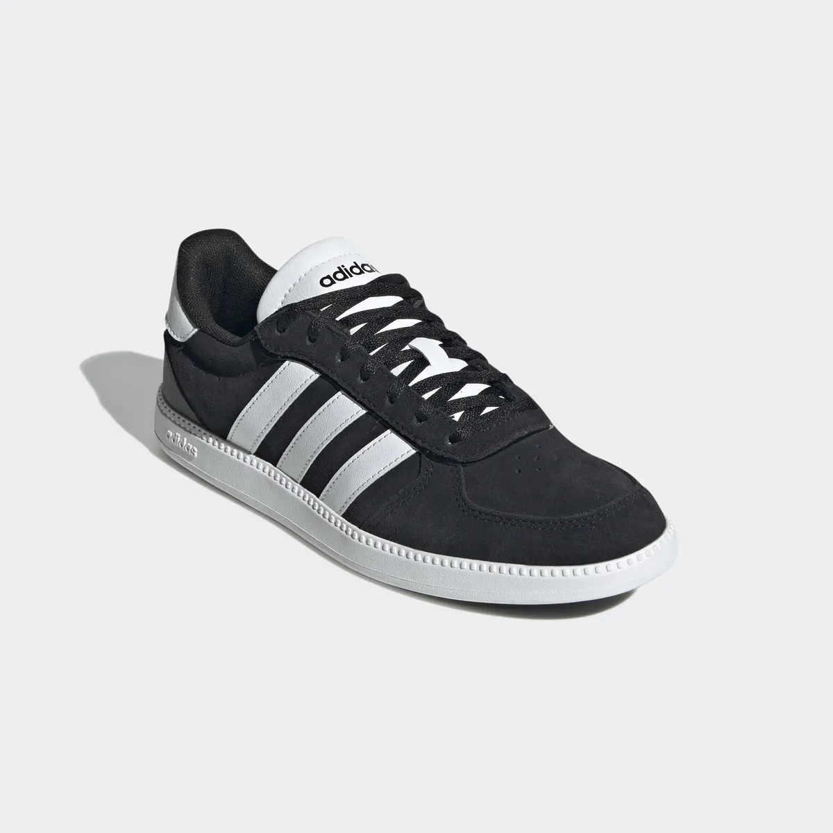 

Кроссовки Adidas Sportswear "BREAKNET SLEEK", цвет Core Black / Cloud White / Core Black