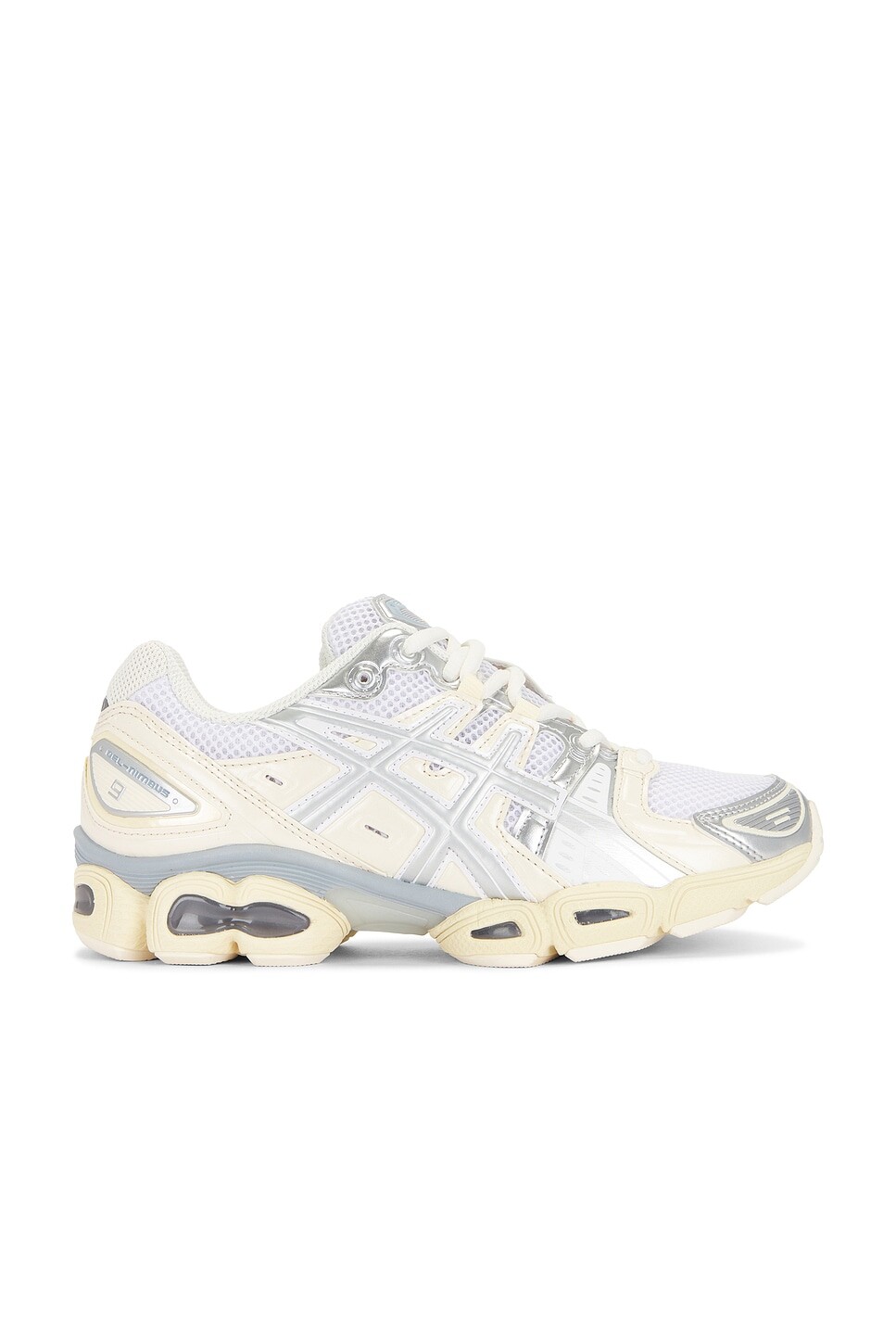 

Кроссовки мужские Gel-Nimbus 9 Asics, цвет White & Pure Silver