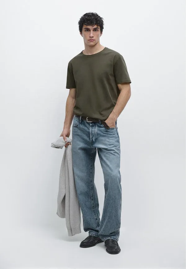 Базовая футболка с коротким рукавом и круглым вырезом Massimo Dutti, Khaki — фото 2