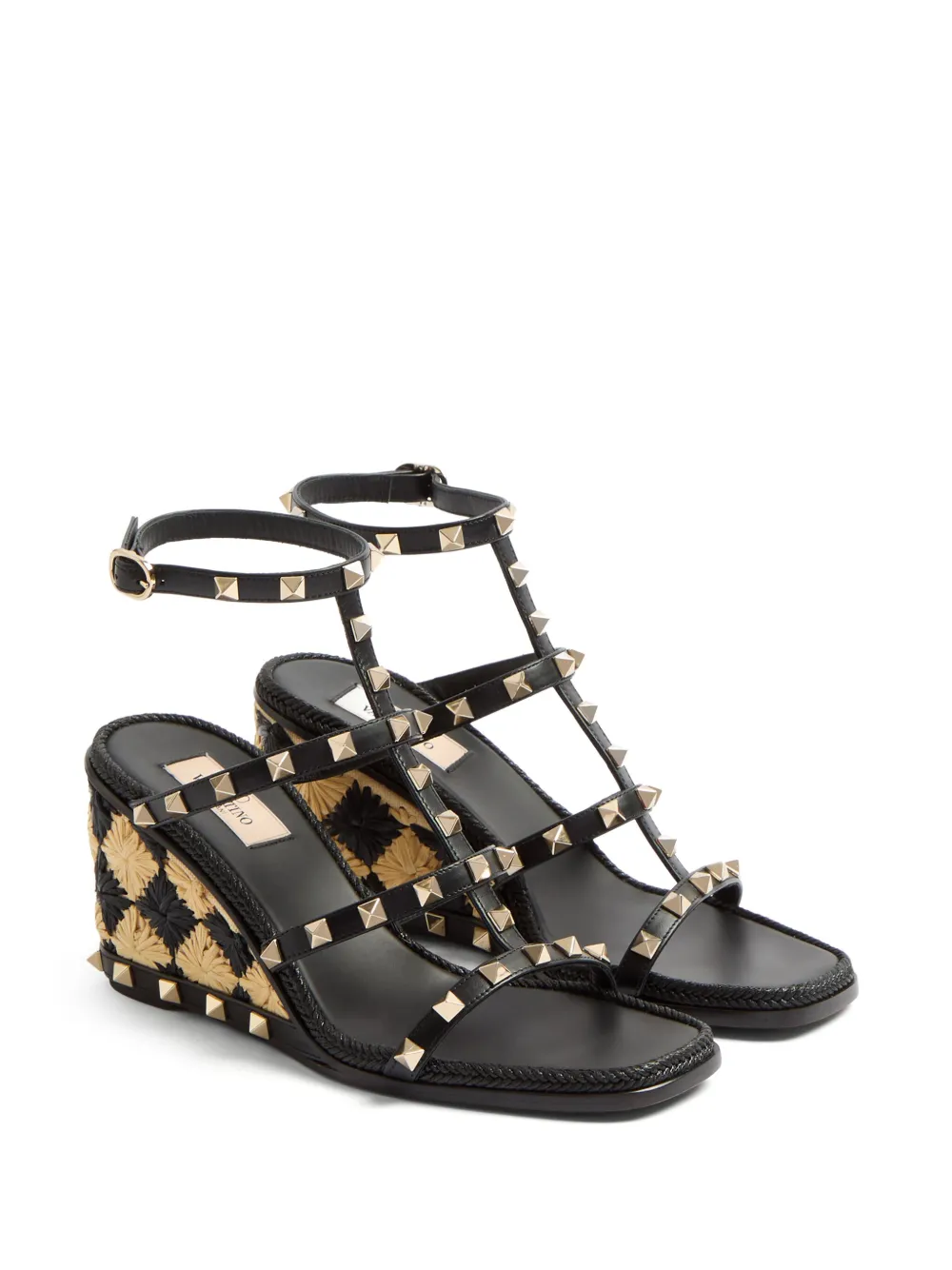 Босоножки Rockstud 80 на танкетке VALENTINO GARAVANI, черный — фото 2