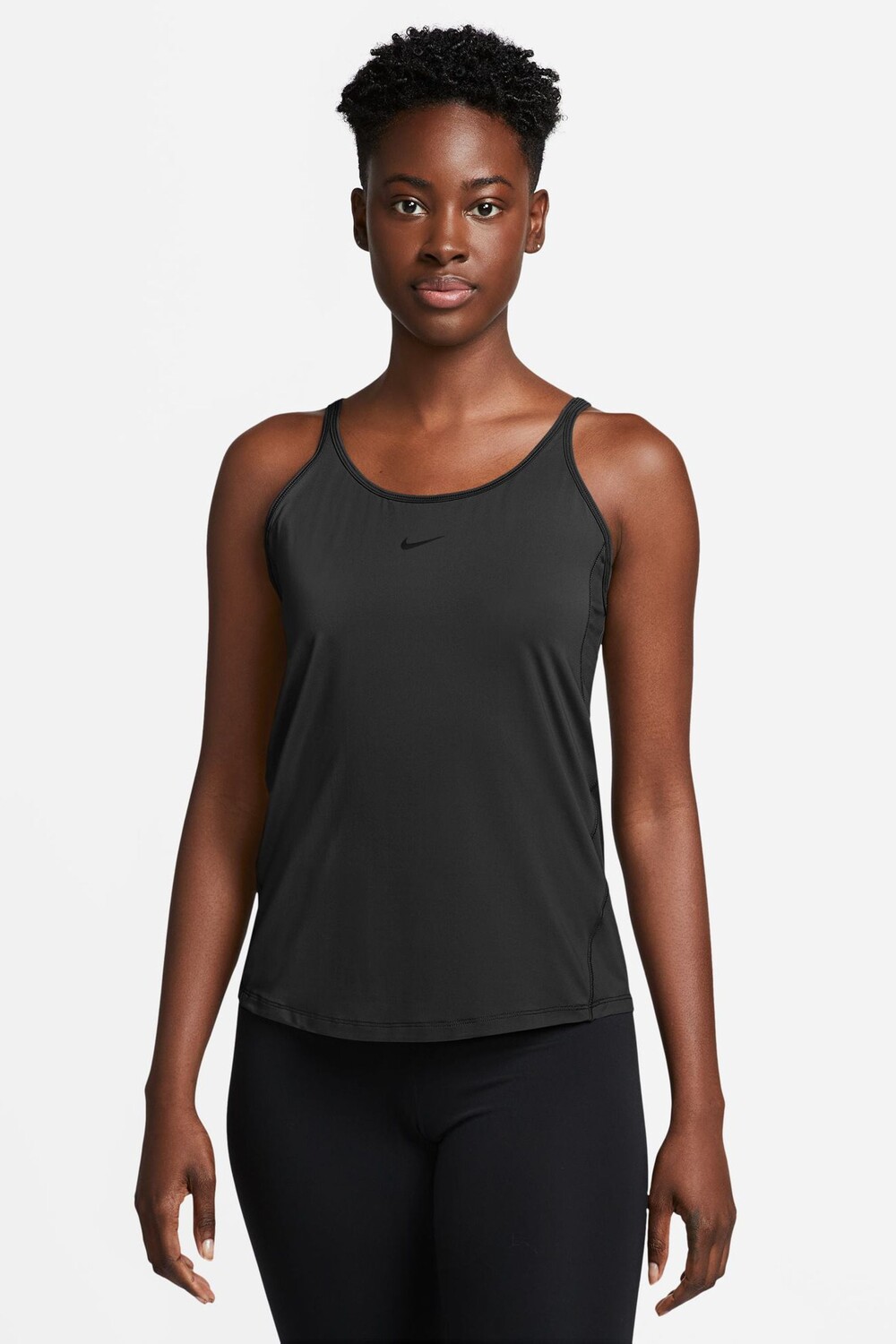 

Одна классическая майка dri fit с бретелями Nike, черный
