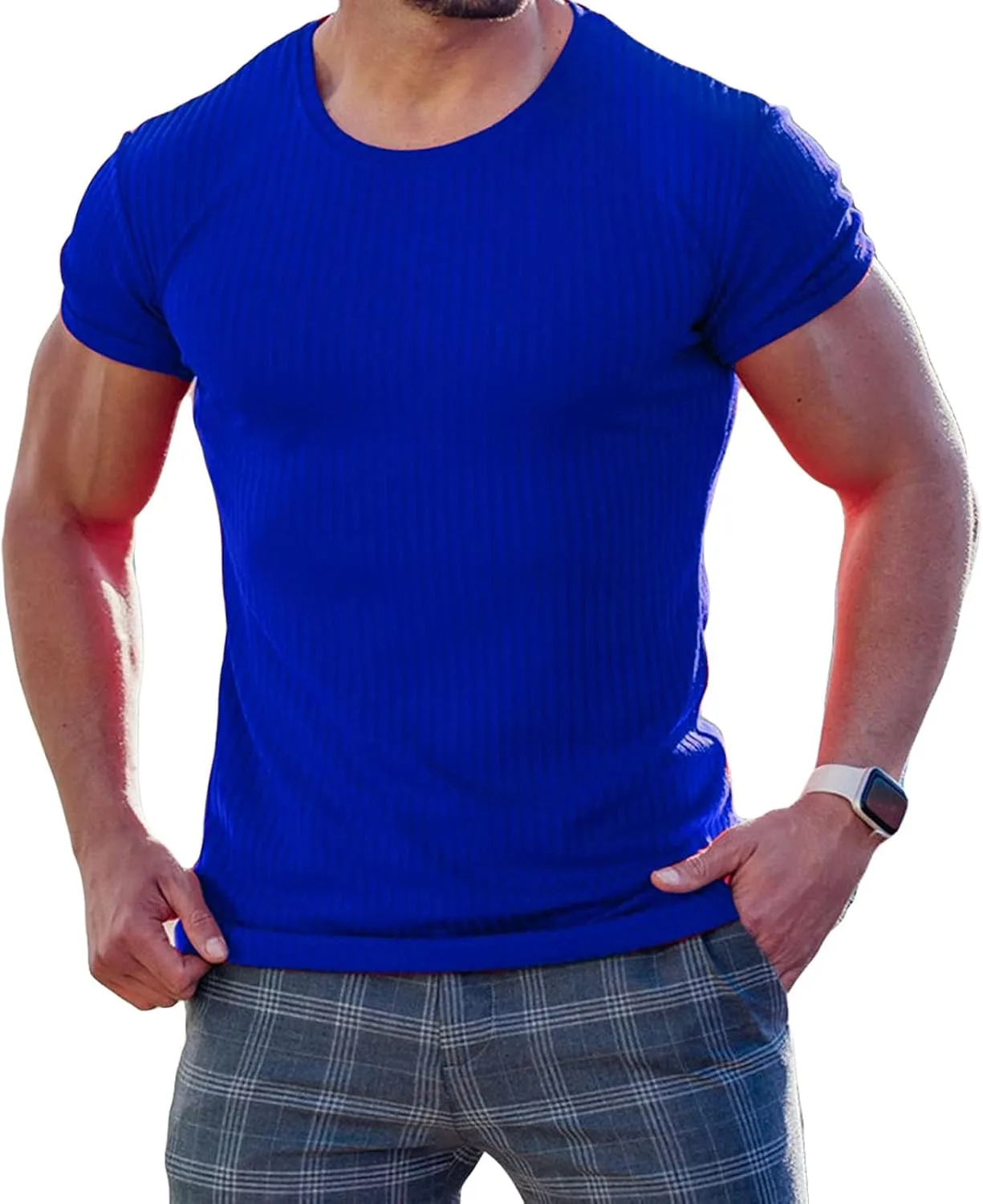 

Мужской тонкий свитер-футболка с коротким рукавом