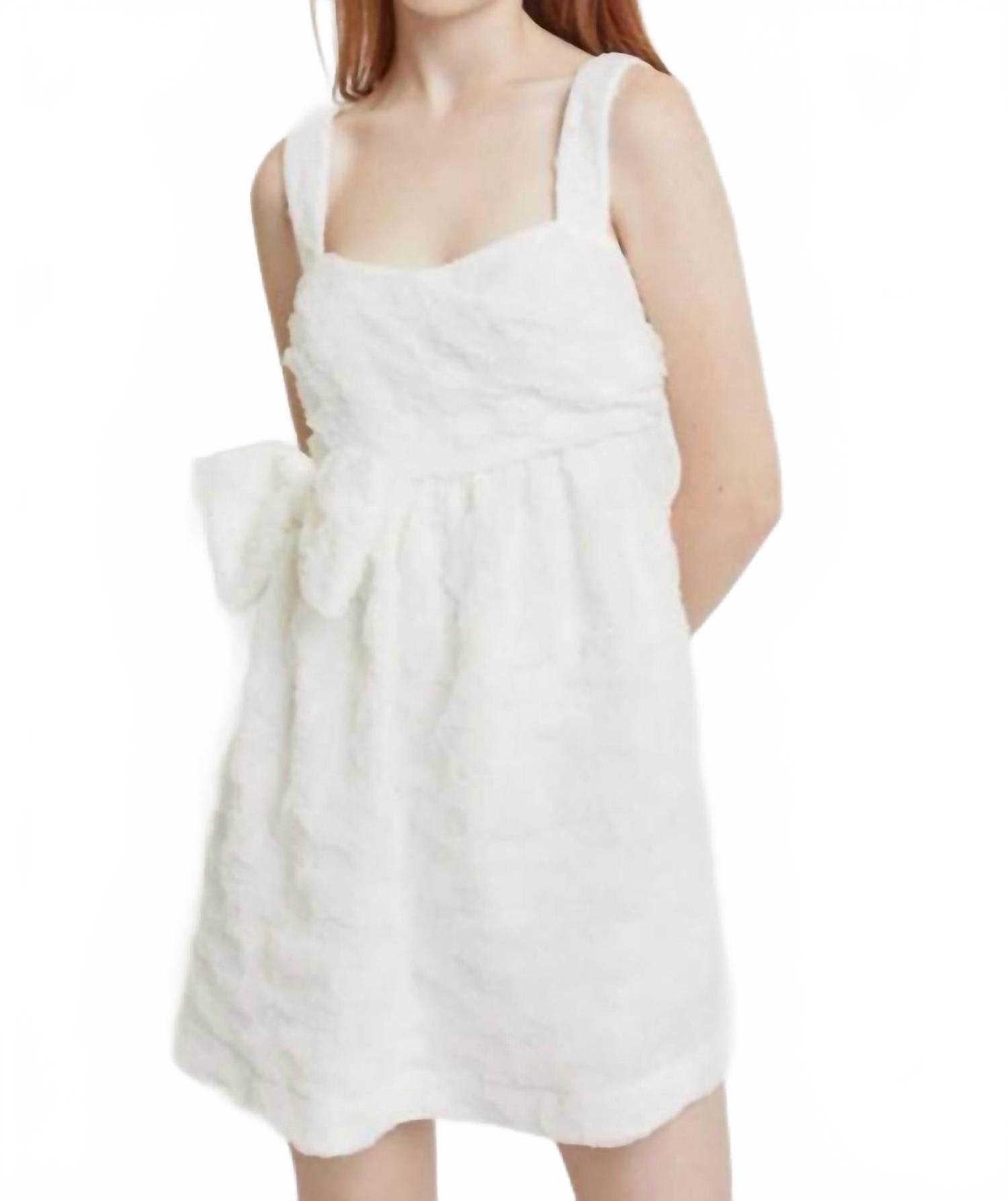 

Фасонный сарафан без рукавов с бантом спереди в оттенке офф-уайт LENA, кремовый
