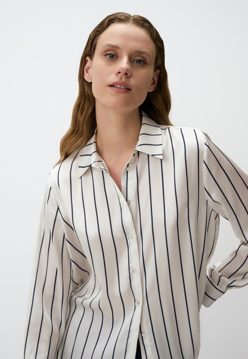 

Блузка на пуговицах LINE PATTERNED LONG SLEEVE Jimmy Key, темно-синий