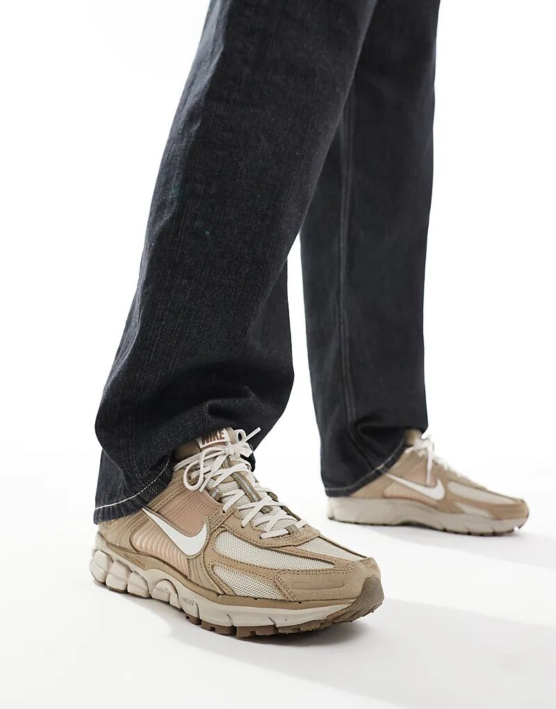 Кроссовки Zoom Vomero 5 светло-коричневого цвета Nike