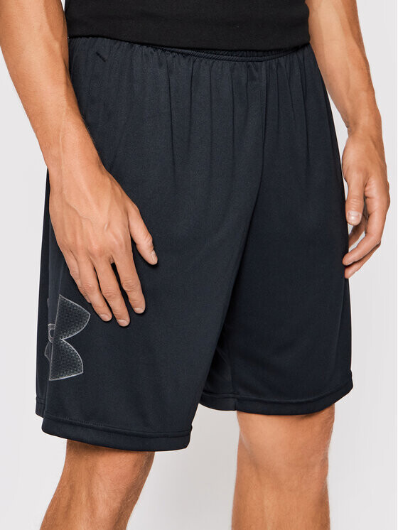 

Спортивные шорты свободного кроя Under Armour, черный