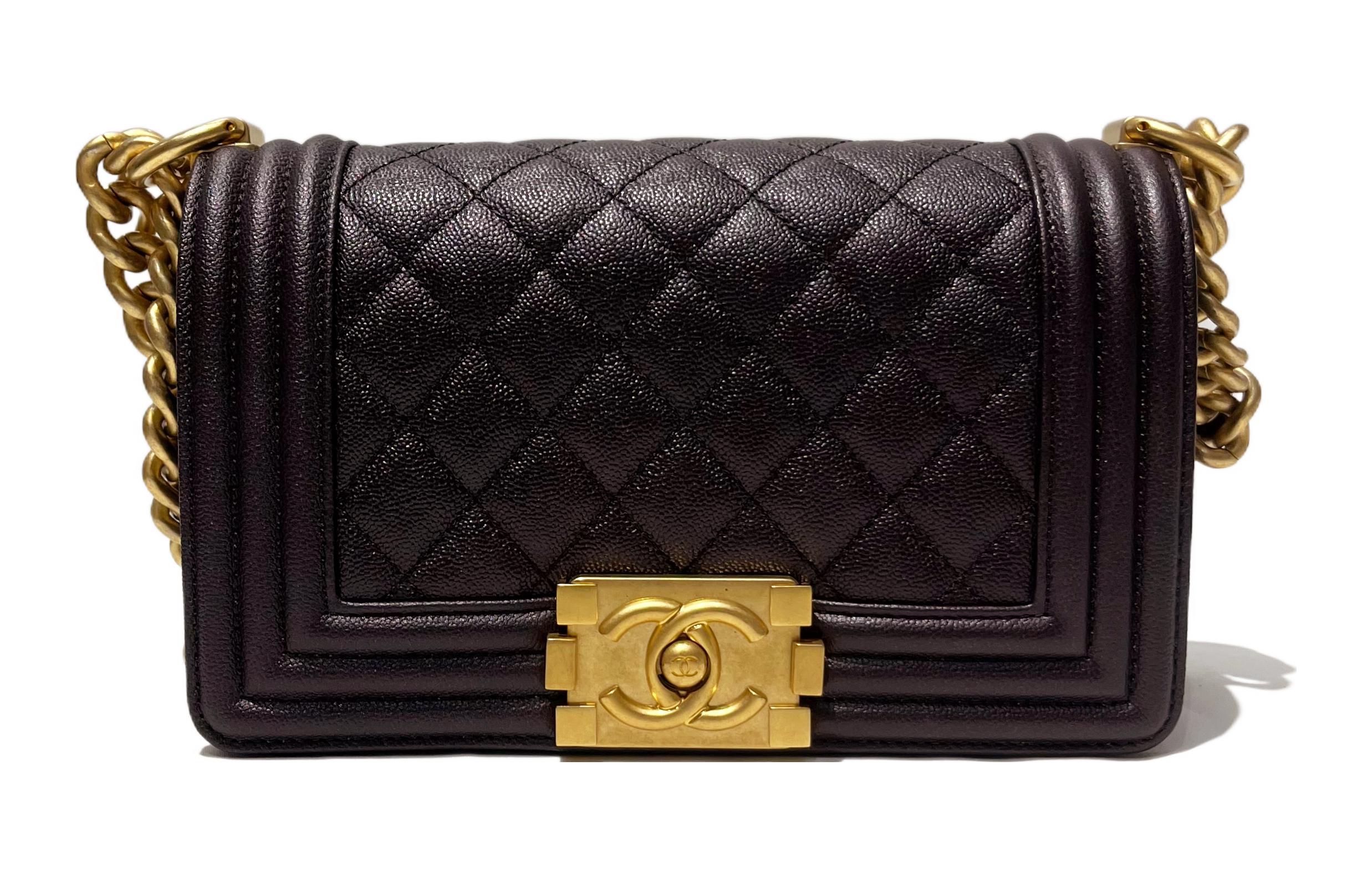 

CHANEL Сумка кросс-боди через плечо