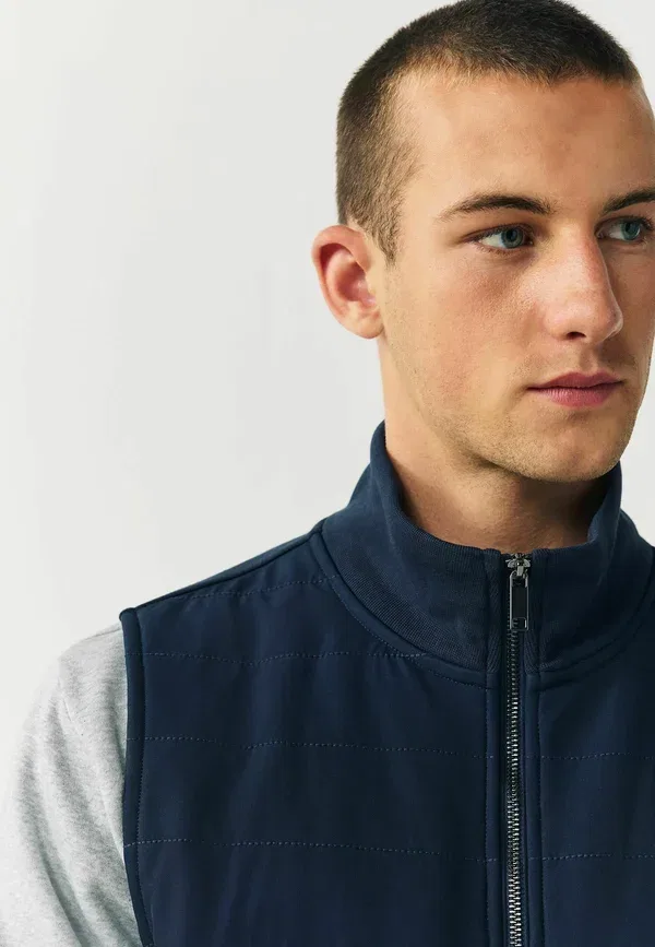 Жилет Regular fit hybrid full zip Next, темно-синий — фото 4