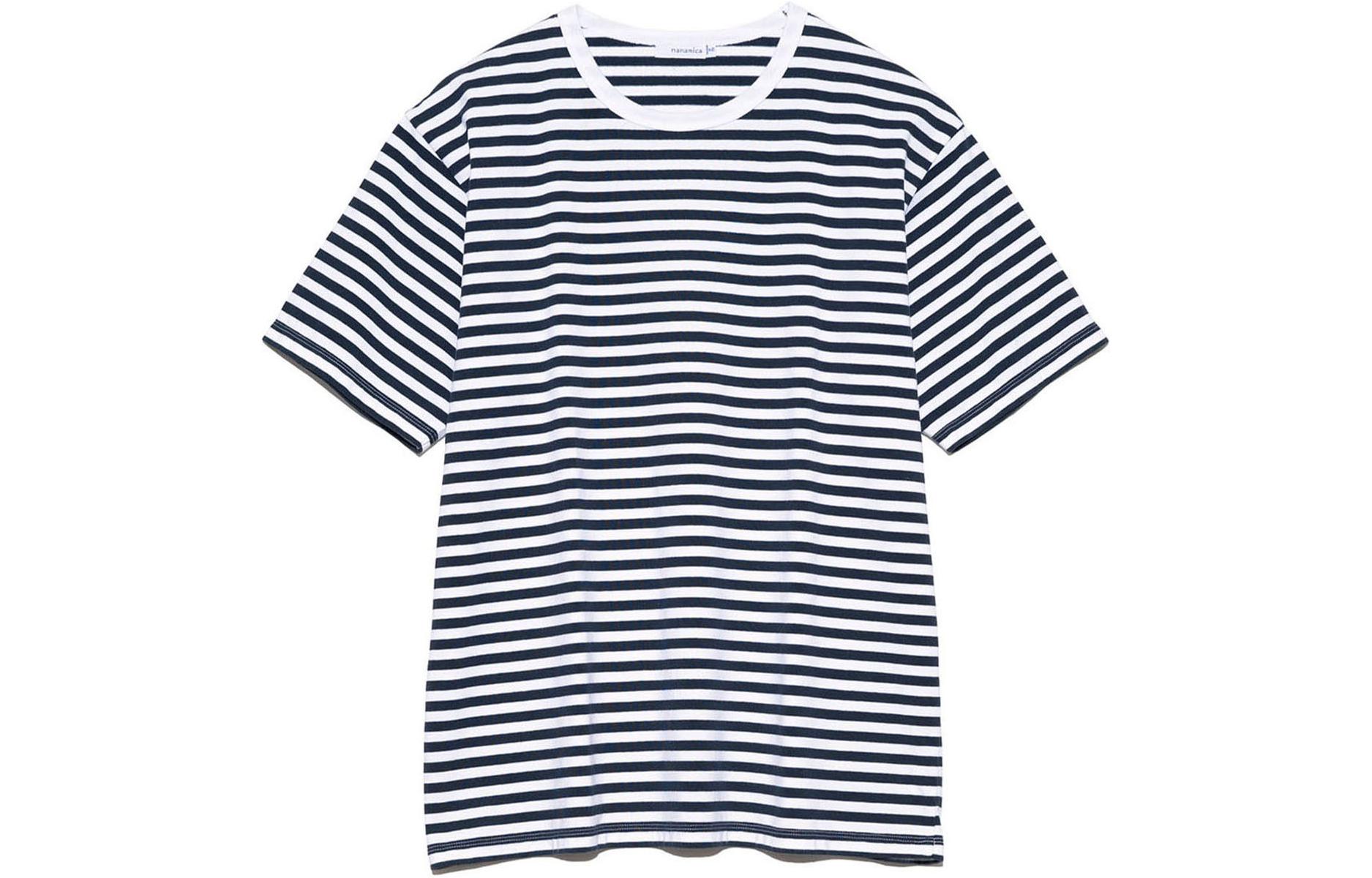 

Nanamica Футболка унисекс сине-белая