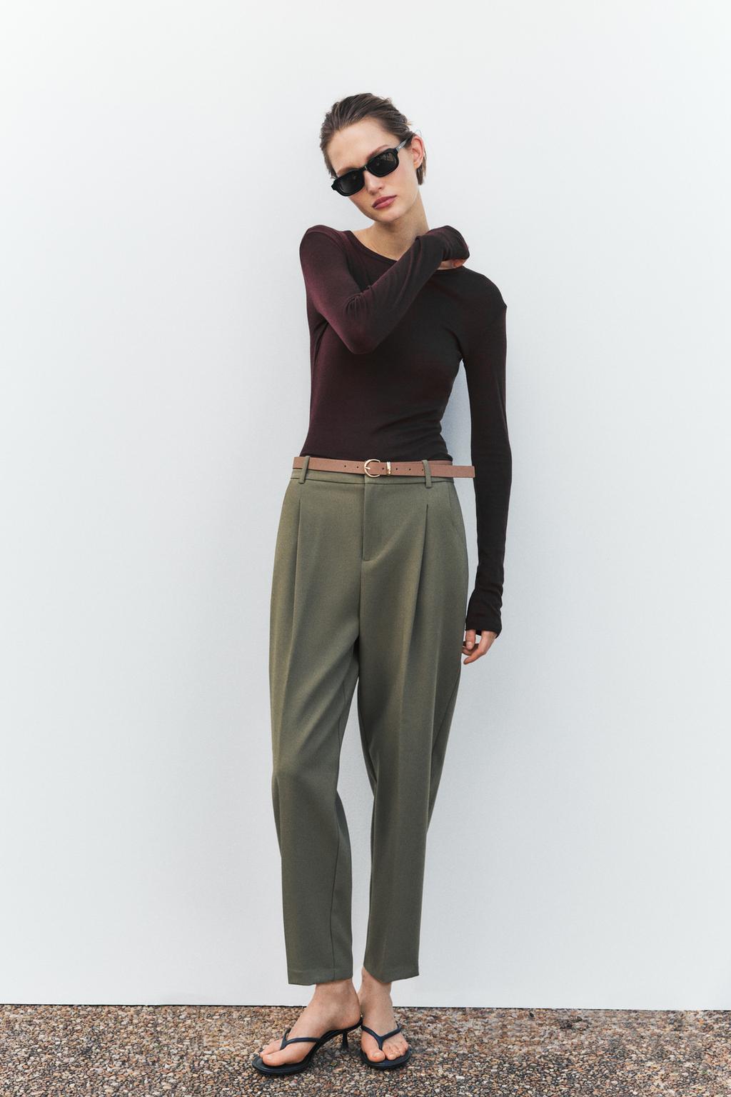 

Приталенные брюки с поясом ZARA, цвет Light khaki