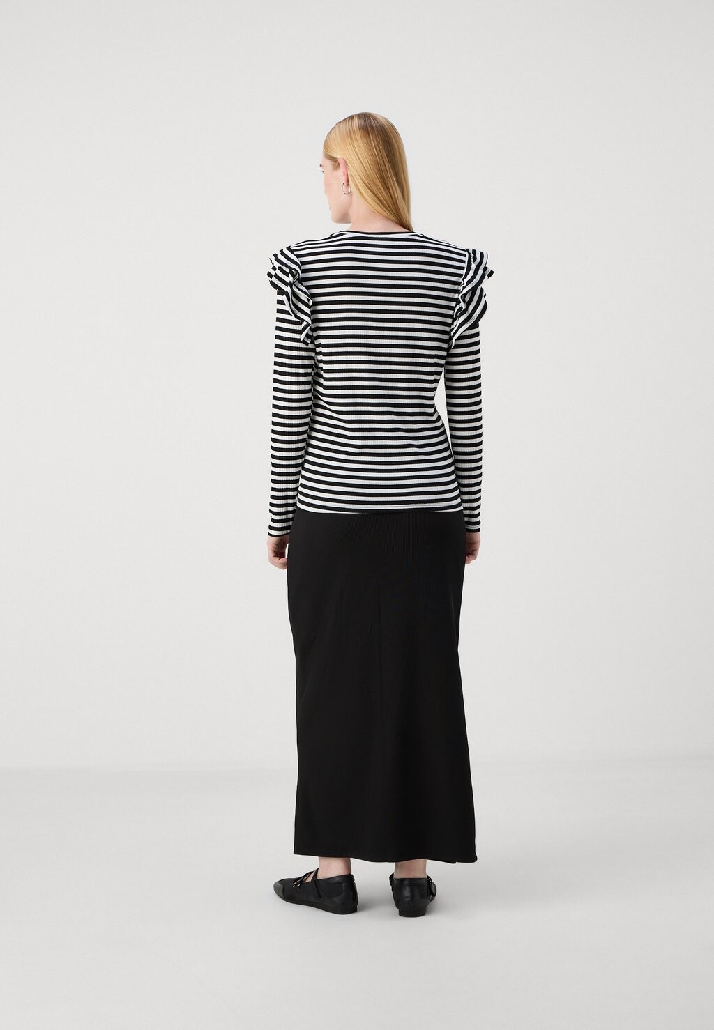

Топ с длинными рукавами OLMEVIE FRILL STRIPE ONLY MATERNITY, черный