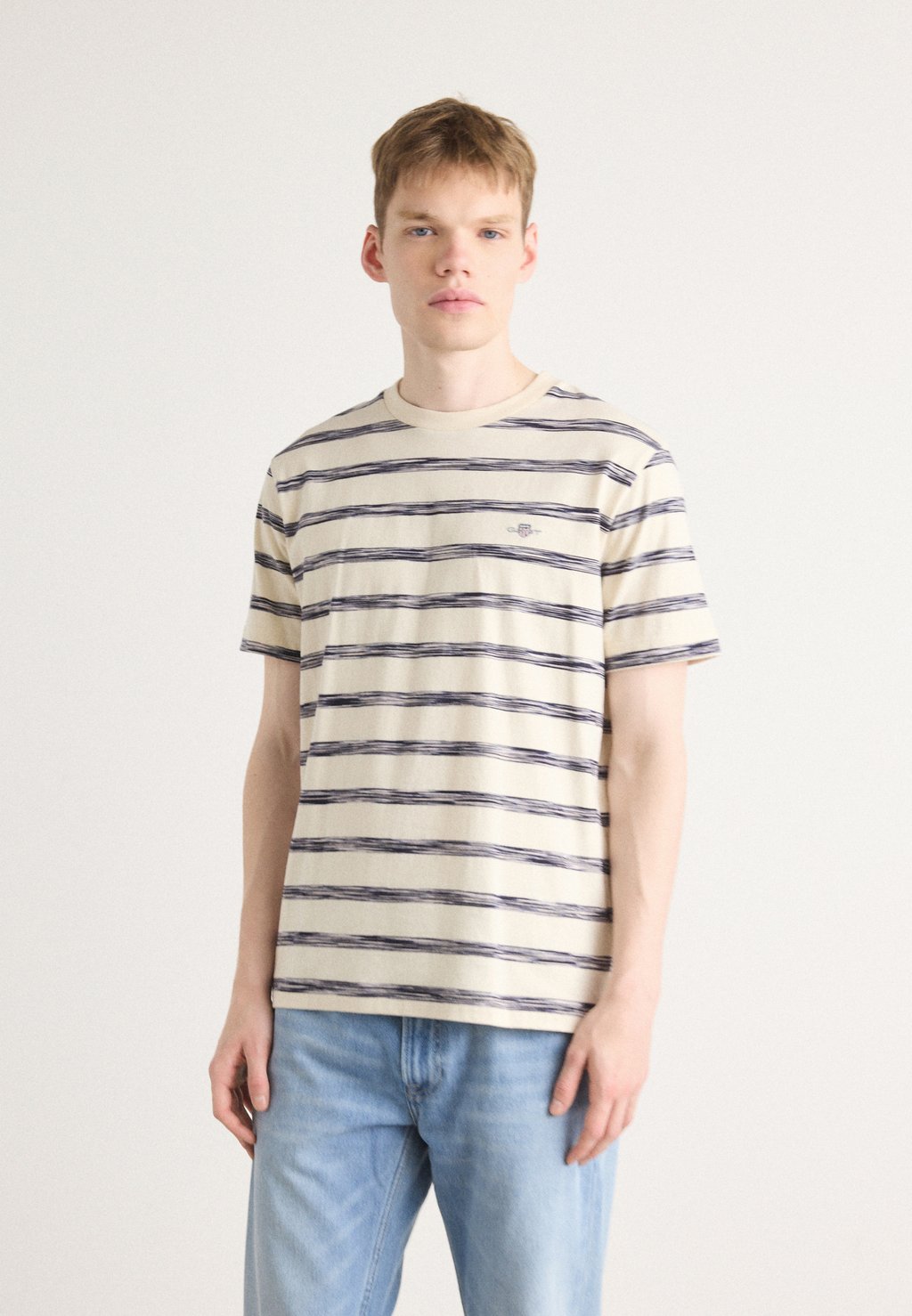 

Футболка с принтом STRIPED GANT, бежевый