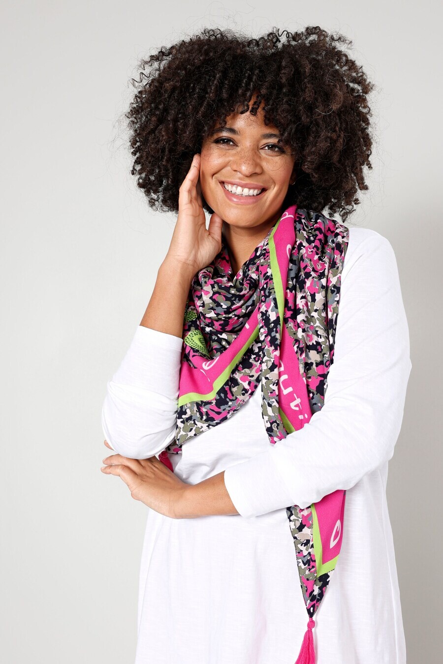 

Шарф Angel of Style Scarf, цвет Mixed colors