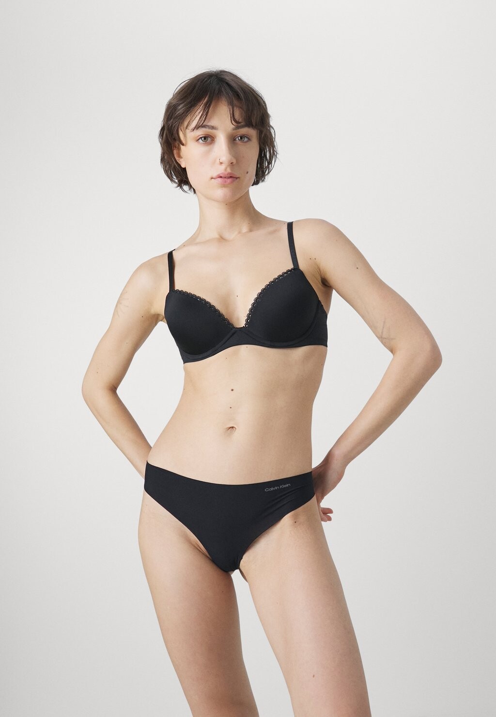 

Стринги THONG 3 PACK Calvin Klein Underwear, черный