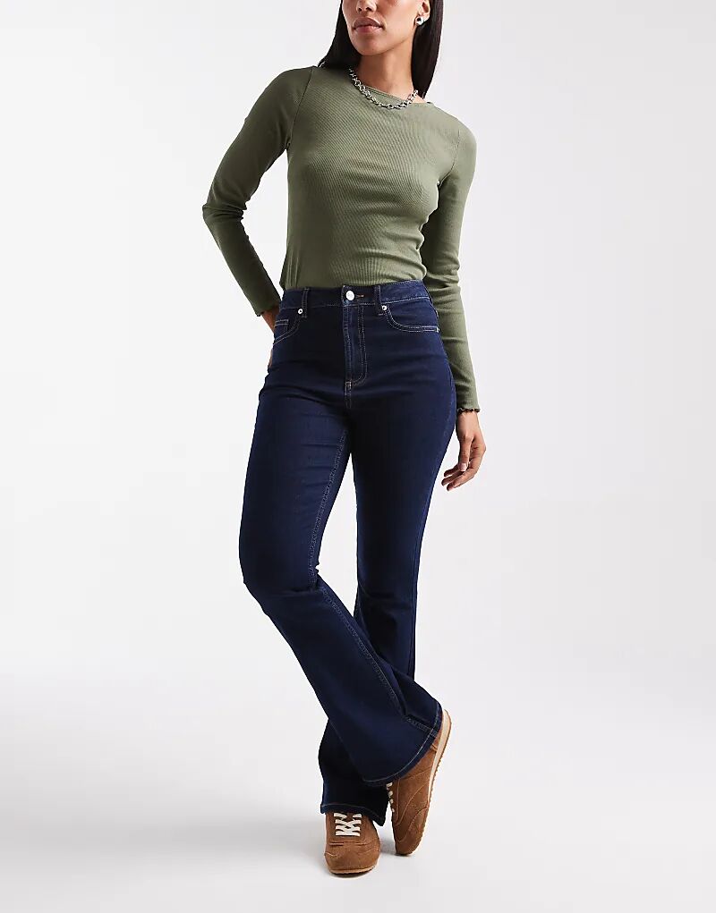 

Расклешенные джинсы Miss Selfridge цвета индиго