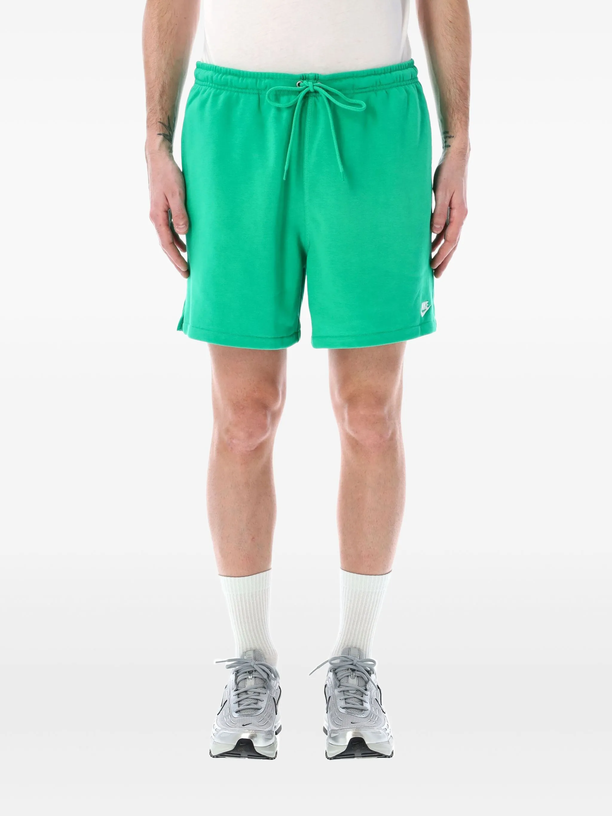 

Спортивные шорты Club Nike, зеленый