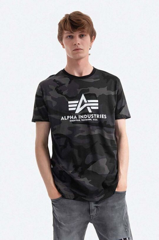 

Базовая футболка с камуфляжным принтом Alpha Industries, черный