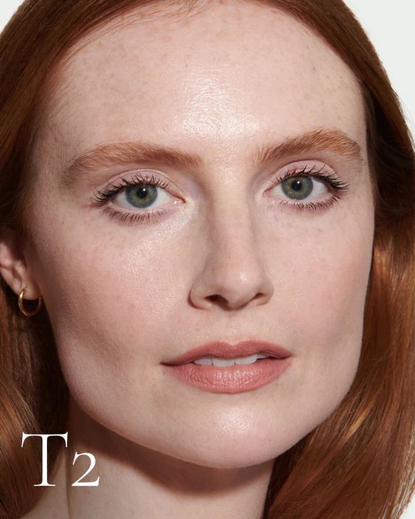 Lisa Eldridge Seamless Skin Enhancing Tint в оттенке T2 30 мл / Разглаживающий тон для лица — фото 4