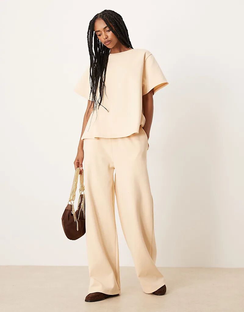 

Широкие брюки-интерлок ASOS DESIGN цвета пахты