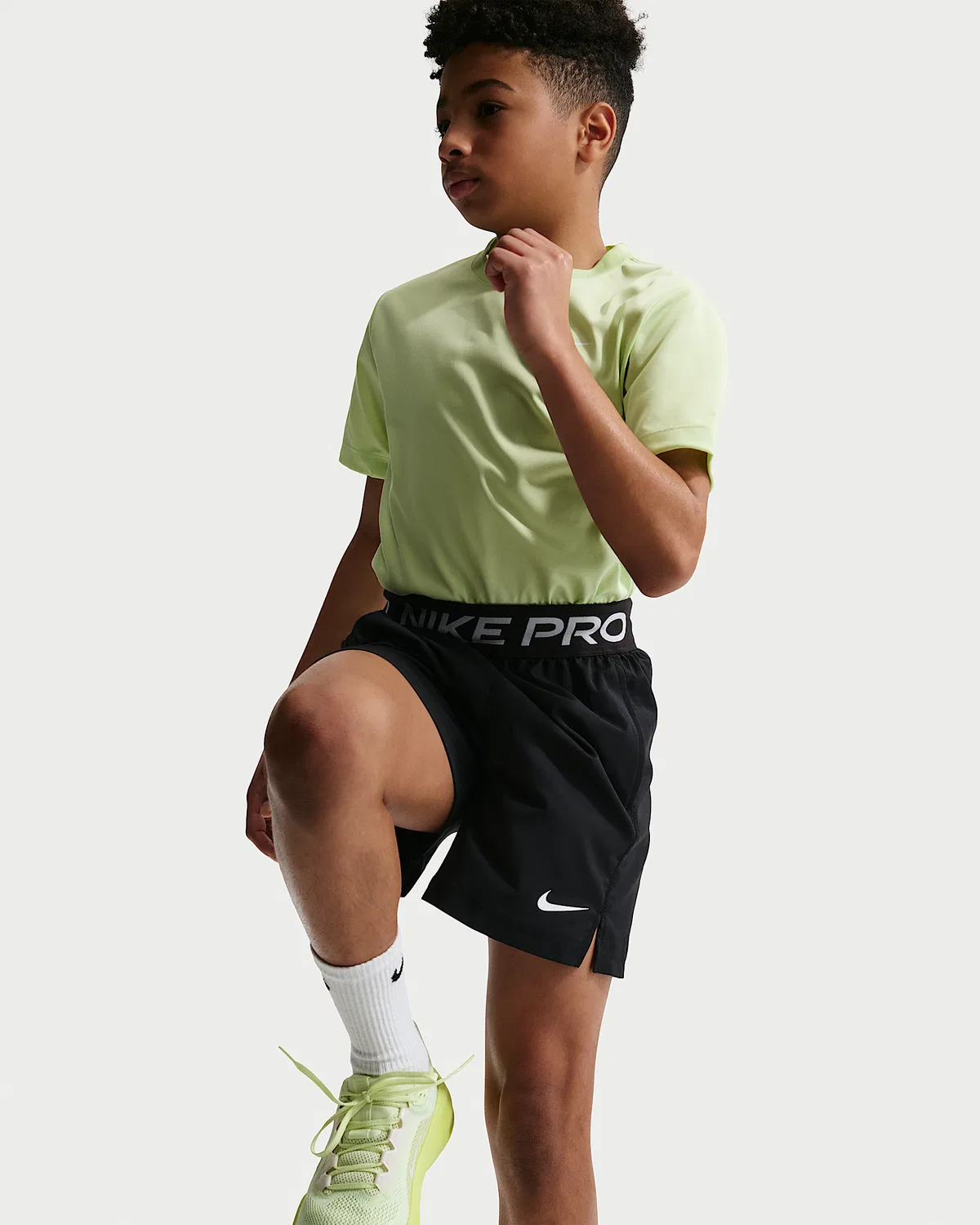 Детские тренировочные шорты Nike Pro Dri-FIT для мальчиков, Black/White/White — фото 4