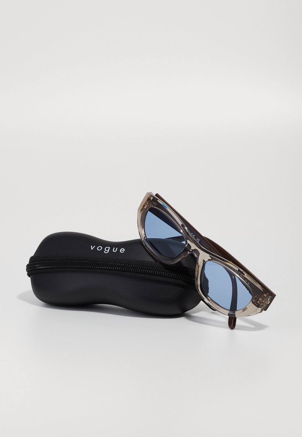 

Солнцезащитные очки VOGUE Eyewear, коричневый