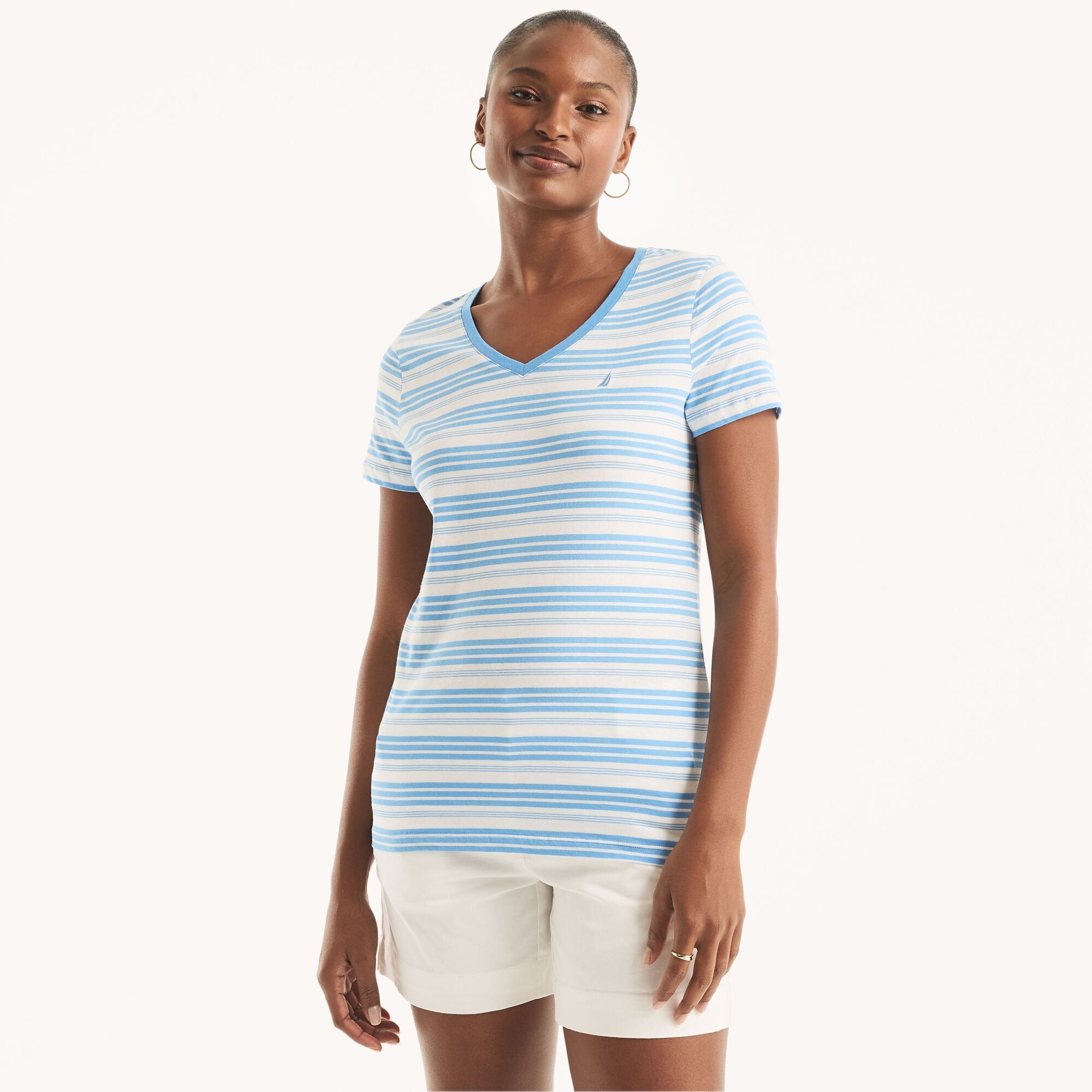 

Женская футболка Nautica Sustainably Crafted Striped с V-образным вырезом, лазурно-голубой