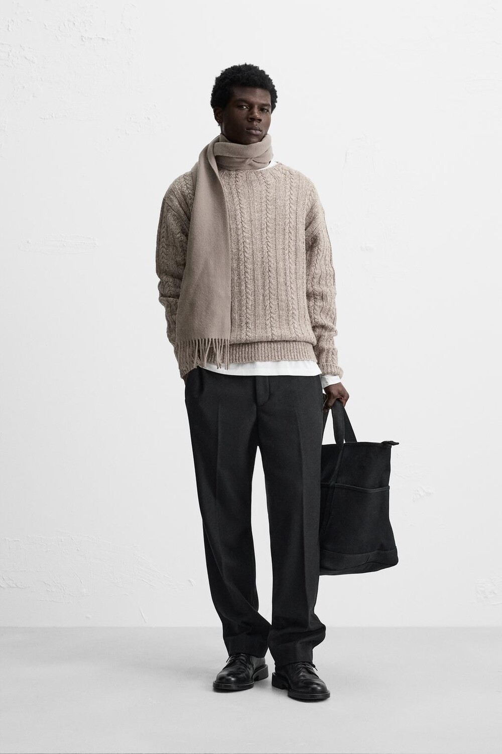 

Свитер с кобами из шерсти ZARA, бежевый